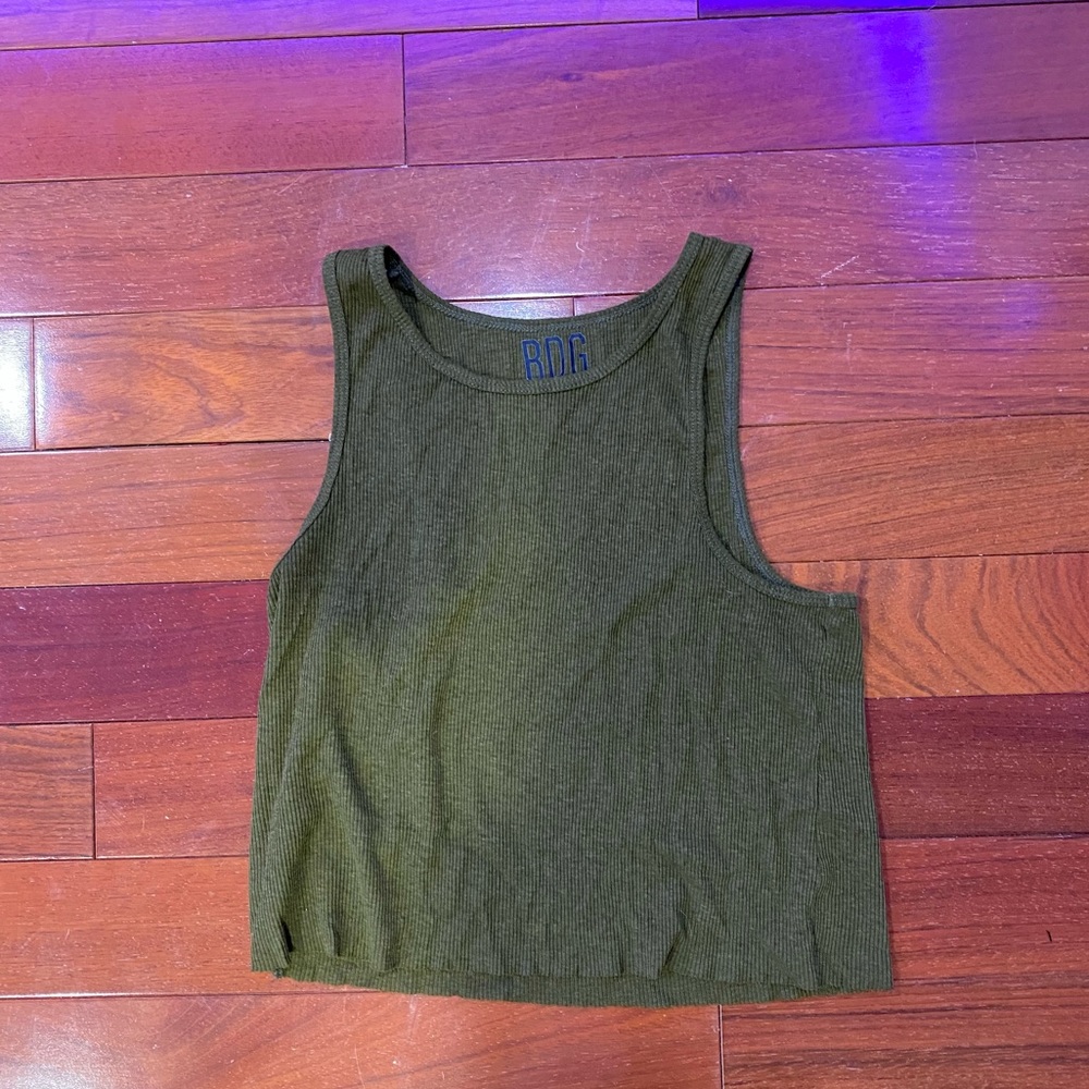 urban outfitters crop top